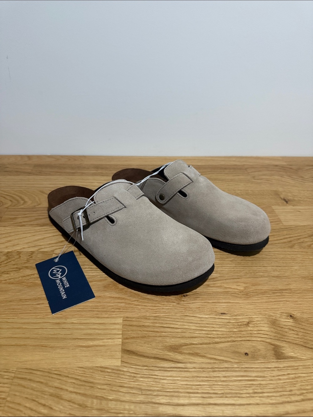 Brand new size 9 White Mountain Men's Suede Slip-On Clogs in Light Beige